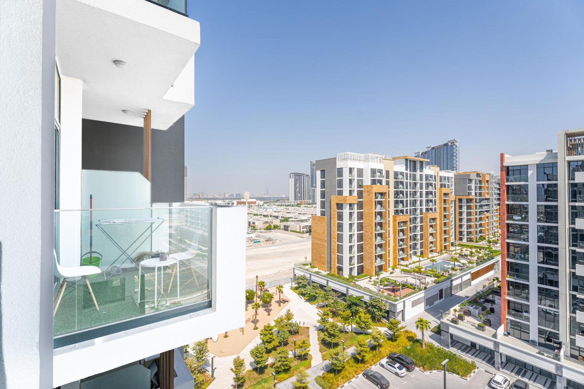 Escape24 Stylish Studio Azizi Riviera 8 Meydan One Dubai Dış mekan fotoğraf