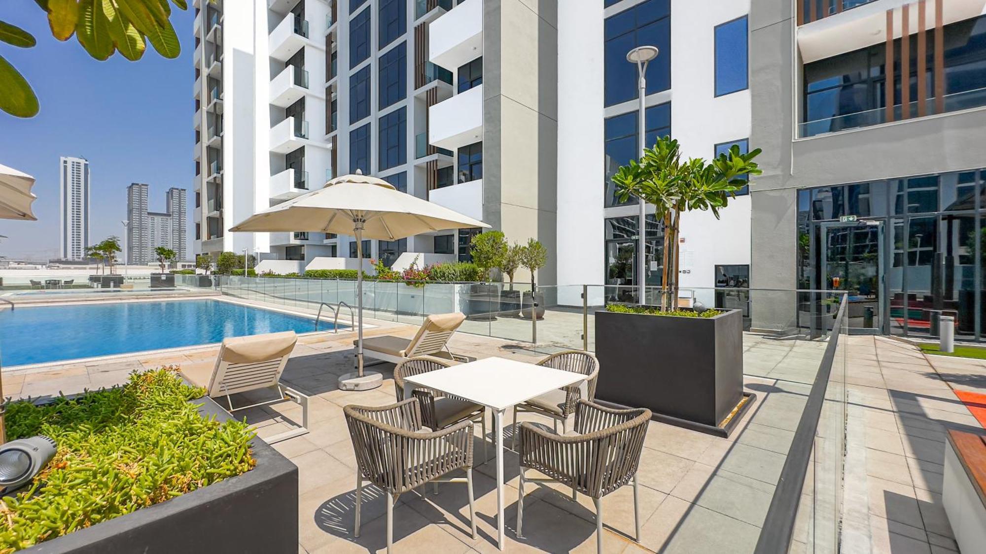 Escape24 Stylish Studio Azizi Riviera 8 Meydan One Dubai Dış mekan fotoğraf