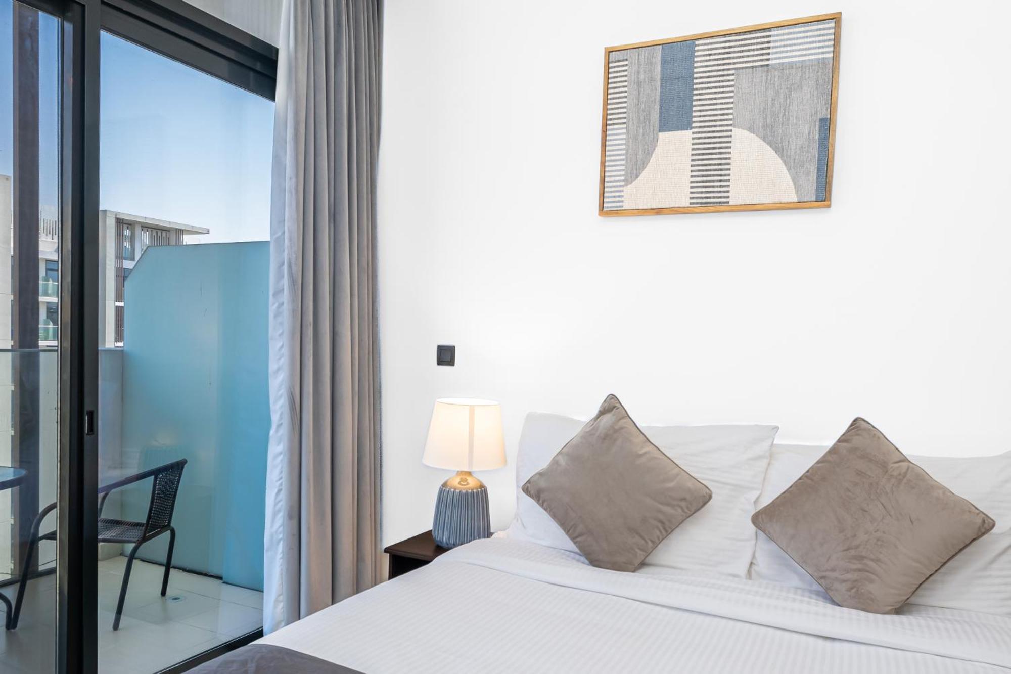 Escape24 Stylish Studio Azizi Riviera 8 Meydan One Dubai Dış mekan fotoğraf