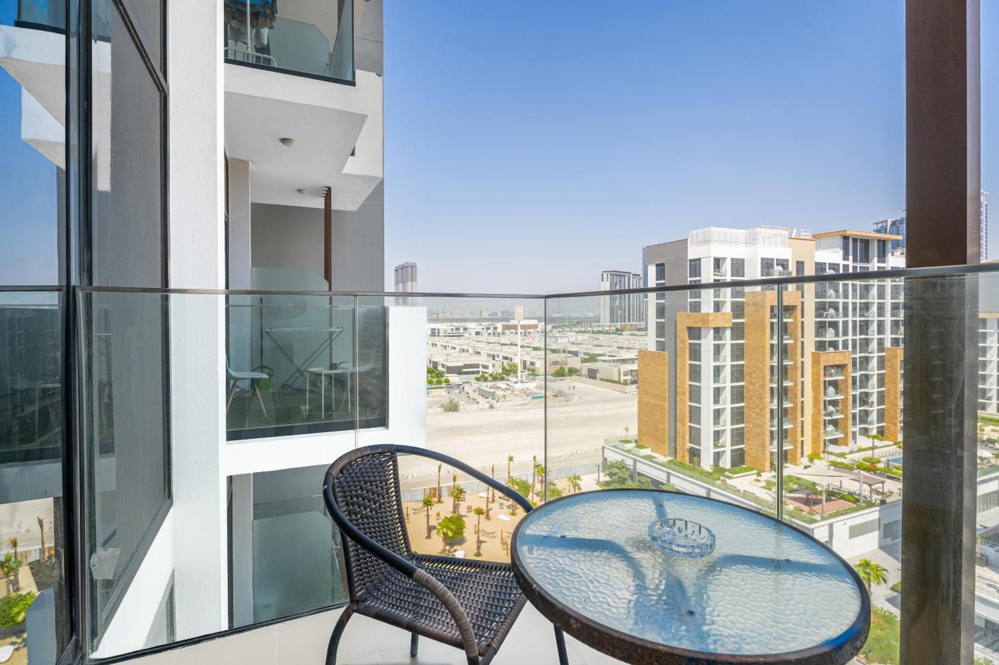 Escape24 Stylish Studio Azizi Riviera 8 Meydan One Dubai Dış mekan fotoğraf