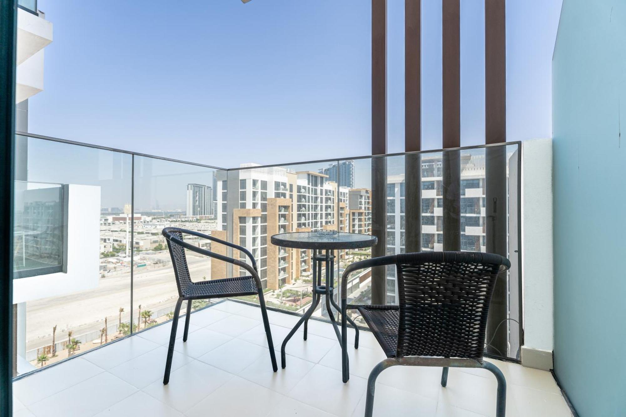 Escape24 Stylish Studio Azizi Riviera 8 Meydan One Dubai Dış mekan fotoğraf
